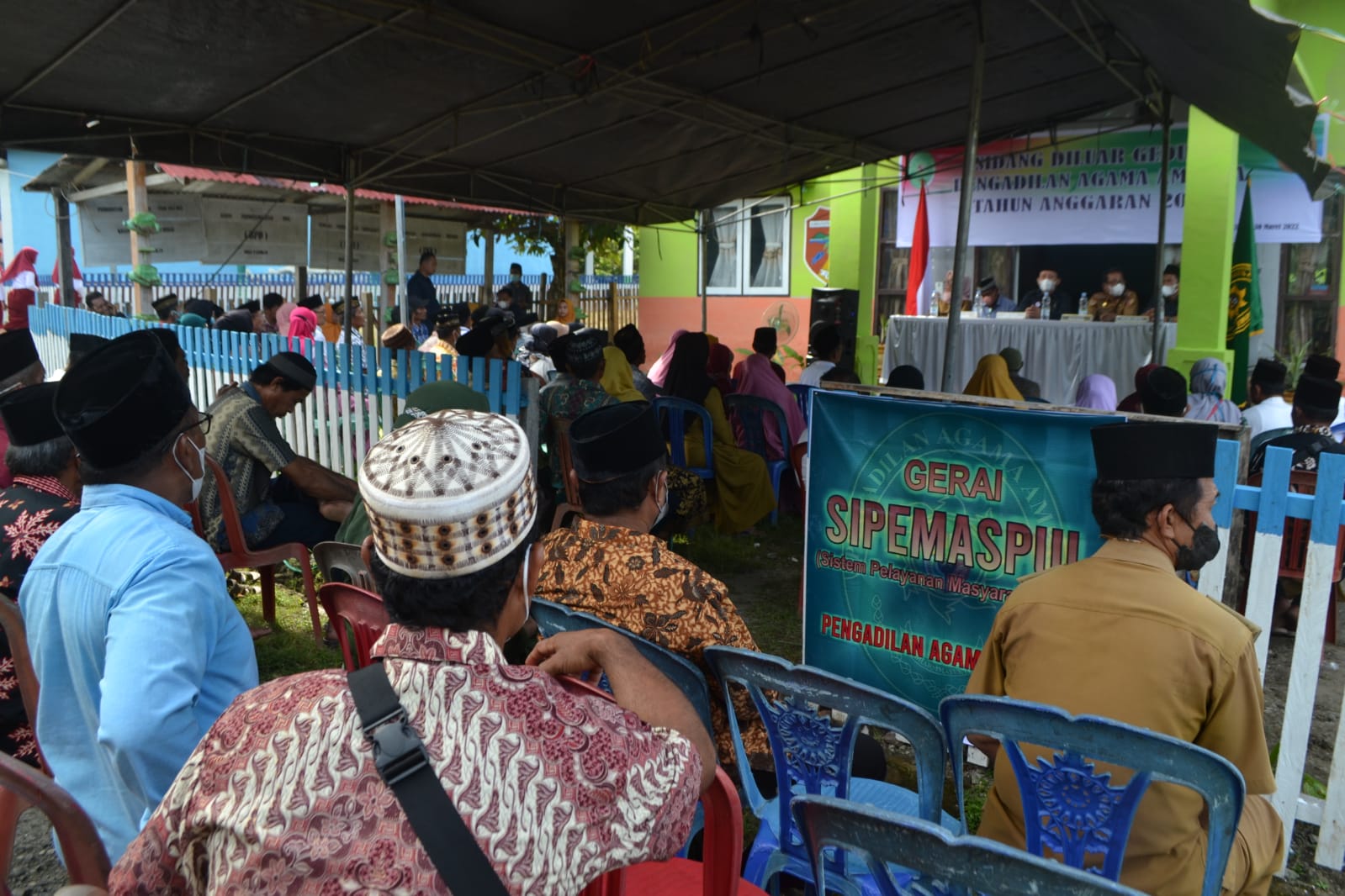 foto_sidang_keliling_walea4.jpeg - 230.39 kB